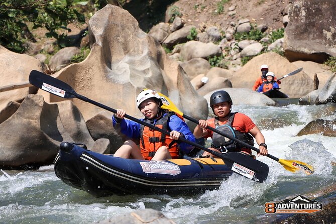 10KM Inflatable Kayaking and 3HR Trekking Adventure - Inflatable Kayaking on the Mae Taeng: How the Coaching Makes It Beginner-Friendly
