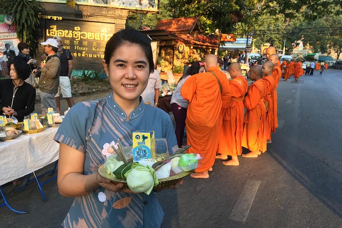 4 highlights: Sticky Waterfall/Elephants/local market /Wat Banden - Key highlights you’ll feel right away