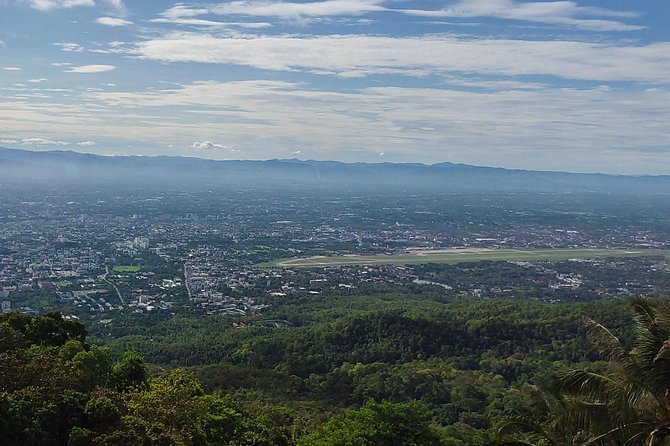 4 highlights: Sticky Waterfall/Elephants/local market /Wat Banden - Elephant sanctuary: how to get the most out of a sensitive encounter