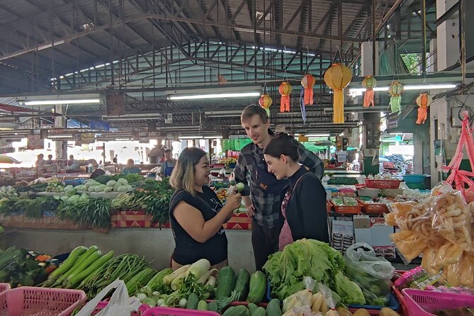 5 Hour Morning Thai Cooking Course - Organic garden herbs: learning what you’re tasting