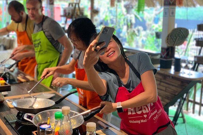 6-Hour Akha Tribe Culture and Cooking Class in Chiang Mai - Getting there: Wat Pan Whean as your easy anchor point
