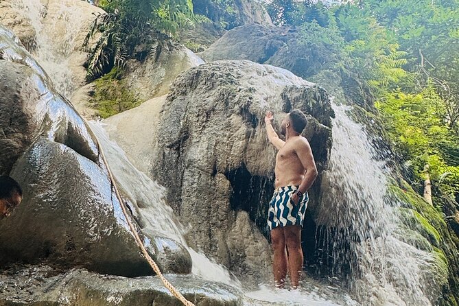 7 Hour Sticky Waterfall and Zipline Adventure - Guide style: why Mr. K’s approach matters