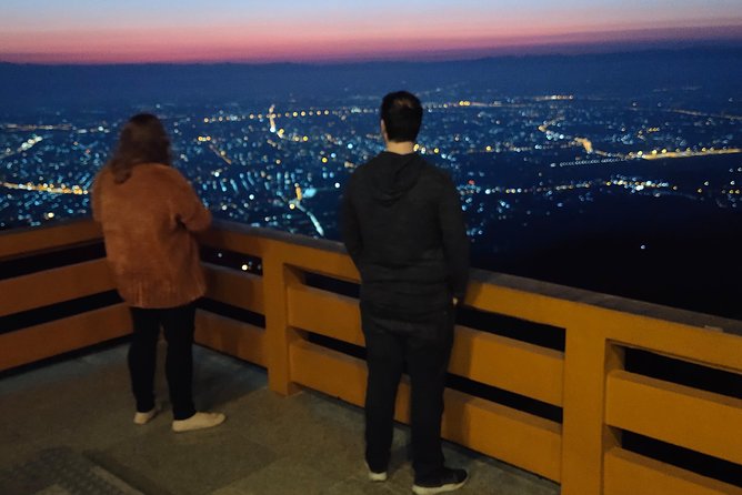 A must: Serene Sunrise, temple at dawn to beat the crowd & Alms to monks - The route makes sense: less crowd stress, more actual looking
