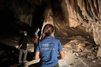 Chiang Dao Cave & 5 Hill Tribe villages - Chiang Dao Cave by lantern: what to expect in the dark
