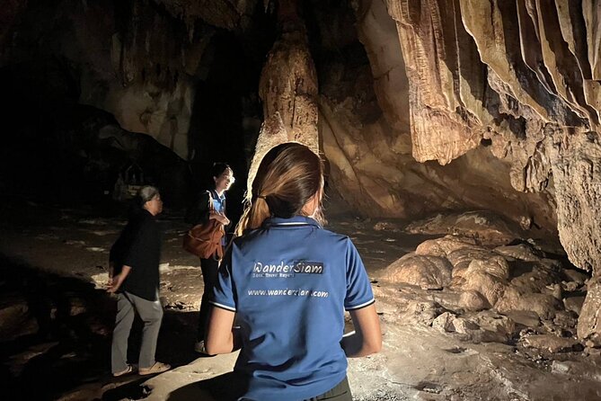 Chiang Dao Cave & 5 Hill Tribe villages - Chiang Dao Cave by lantern: what to expect in the dark