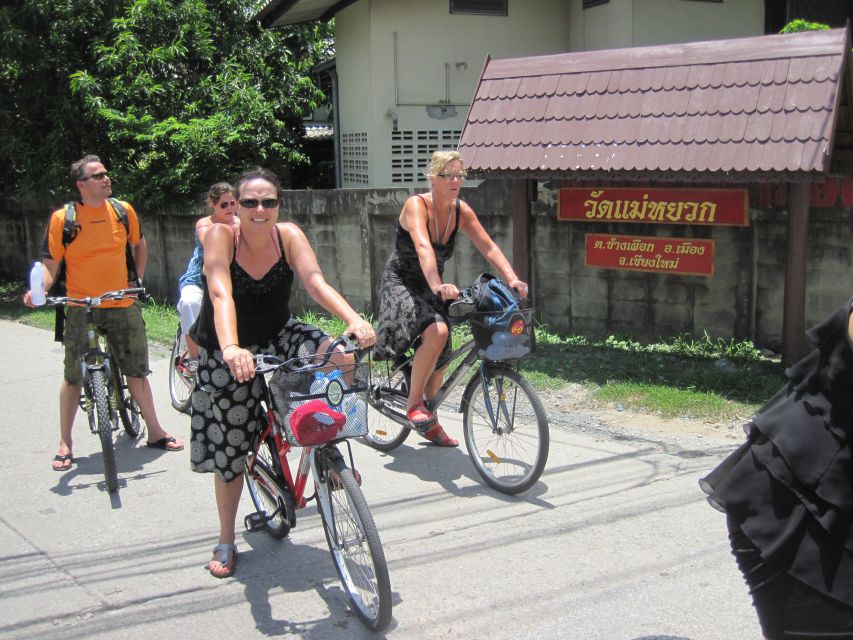 Chiang Mai: 24 km Leisure Cycling & swim Lake Huay Tueng Tao - Learning with views near Mt Suthep (without turning it into a lecture)