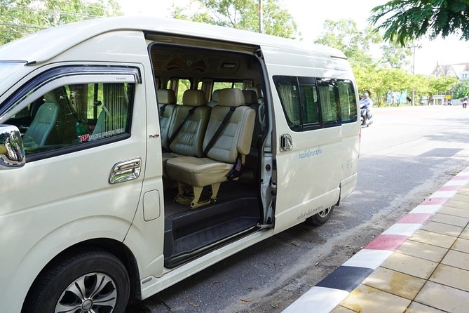 Chiang Mai Airport Private Van Transfer – Arrival or Departure - Arrival vs. Departure: Two Moments, Same Simplicity