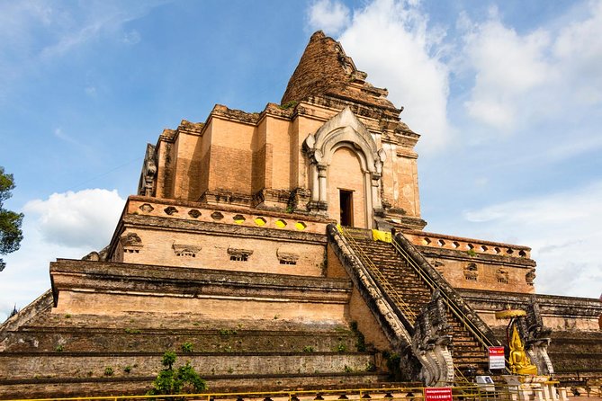 Chiang Mai Best City Tour with Doi Suthep, Pha Lat & Chedi Luang - A Fast Way to See Chiang Mai’s Best Temple Stops