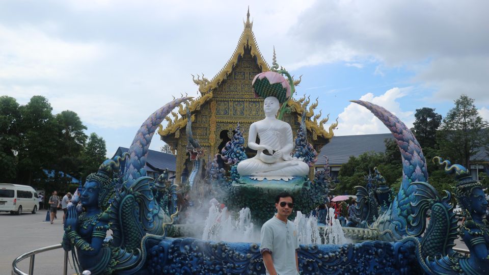 Chiang Mai: Chiang Rai Temples & Black House Discovery Tour - Choosing the Right Fit: Who Should Book This Trip