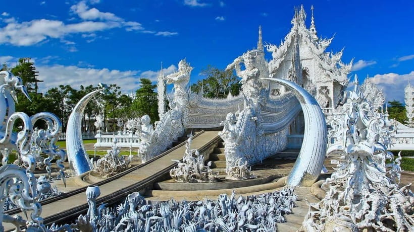 Chiang Mai: Chiang Rai White, Blue & Black Temples Day Tour - Chiang Rai Temples in One Day: What Makes This Tour a Smart Choice
