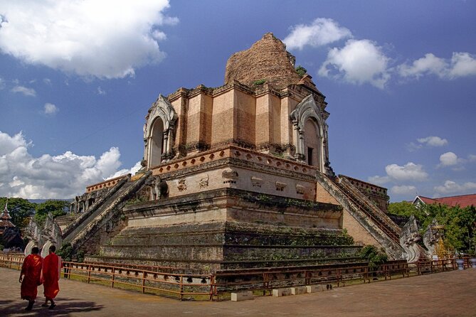 Chiang Mai City Tuk Tuk Tour - Half Day - Wat Chedi Luang: The Big Stupa and Lanna Design You’ll Notice