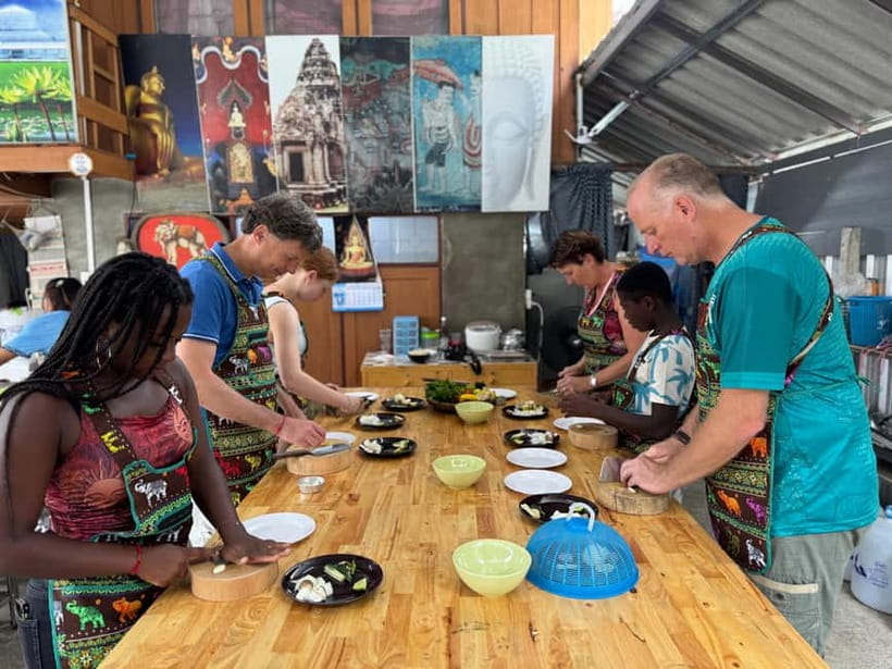 Chiang Mai: Cooking Class with Market and Pickup - Who Should Book This (and Who Might Skip It)