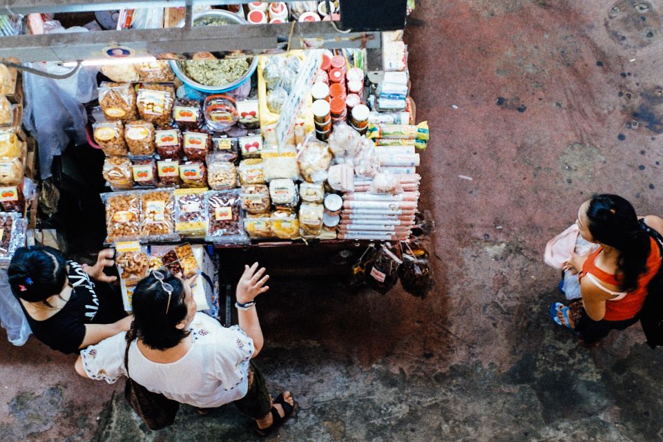 Chiang Mai: Customize Your Own Chiang Mai City Tour - Swapping in more temples: Chiang Man, Lok Moli, Suan Dok, and the tunnel at Wat Umong