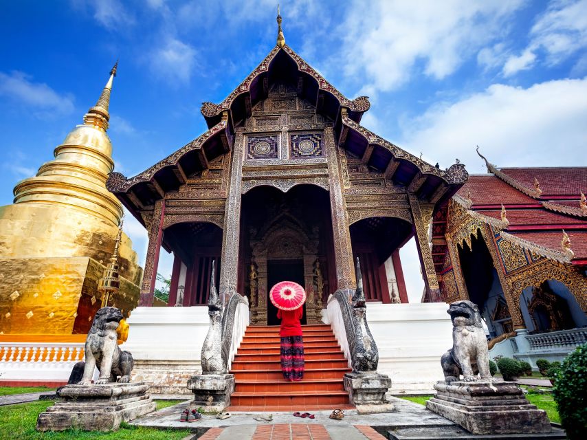 Chiang Mai: Customize Your Own Chiang Mai City Tour - Warorot Market, Ton Lamyai Flower Market, and Chang Moi Street for real local browsing