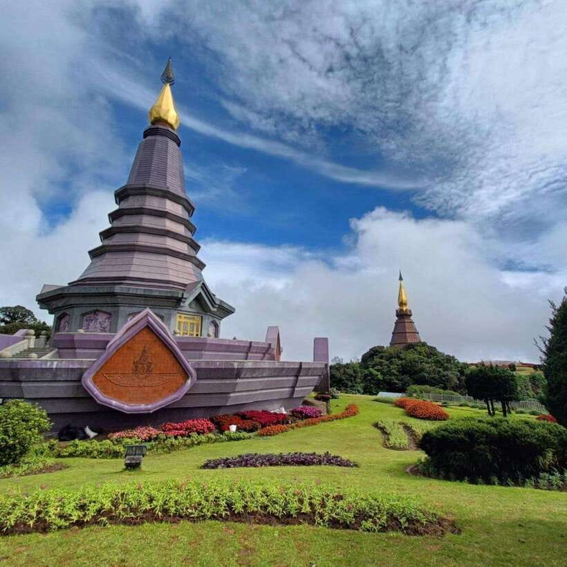 Chiang Mai: Doi Inthanon National Park & Waterfall Day Tour - Getting up the mountain: the drive that sets the tone