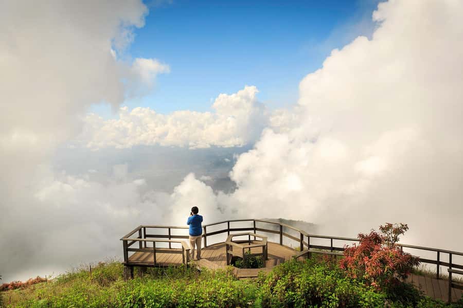 Chiang Mai: Doi Inthanon National Park, Waterfall & Lunch - The guides: why the day feels smooth (and a little funny)