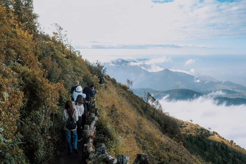 Chiang Mai: Doi Inthanon Park and Kew Mae Pan 2-Hour Hike - Doi Inthanon summit: the highest point in Thailand