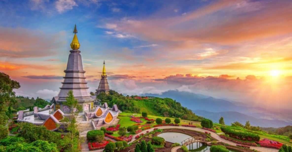 Chiang Mai: Doi Inthanon Park and Pha Dok Siew Hike Day Trip - Doi Inthanon National Park: from Chiang Mai heights to the Twin Pagodas