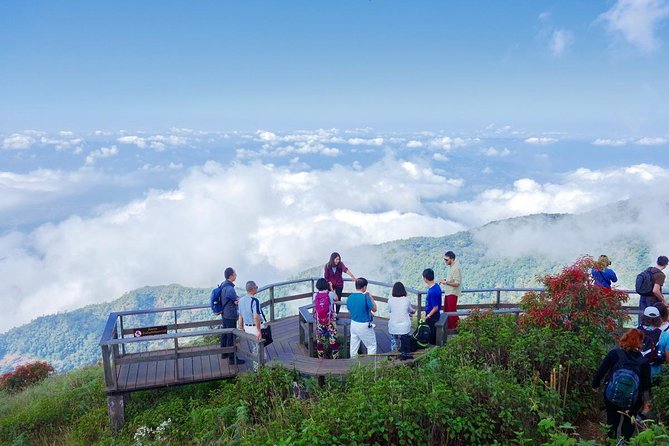 CHIANG MAI: Doi Inthanon-Trekking Keiw Mae Pan-Waterfall-Lunch - Guides, language, and group flow in a small set