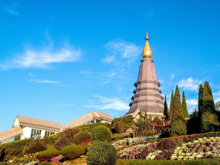Chiang Mai: Doi Inthanon, Waterfalls, & Tribal Villages Tour - The King and Queen pagodas: views, meaning, and dress code