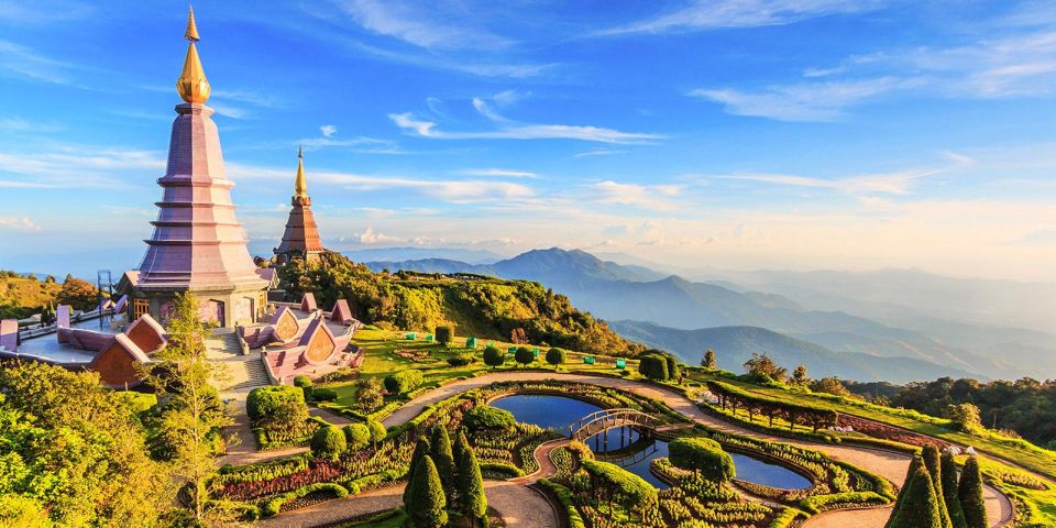 Chiang Mai: Doi Inthanon, Waterfalls, & Tribal Villages Tour - Hotel pickup and timing: what a joint tour feels like