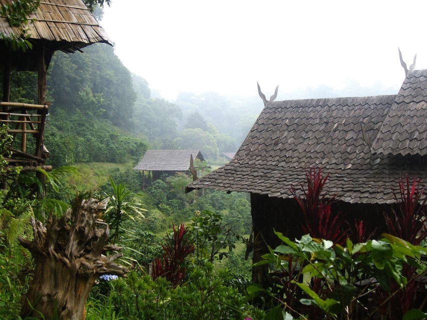 Chiang Mai: Doi Suthep National Park Leisure Hiking & Biking - Wat Phra That Doi Suthep: The Temple Stop That Justifies the Climb