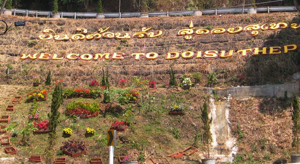 Chiang Mai: Doi Suthep National Park Leisure Hiking & Biking - Getting to Doi Suthep: The Drive Up Sets the Pace
