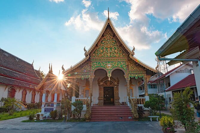 Chiang Mai - Doi Suthep Temple and Street Food Tour - What you actually eat: a practical picture of the menu