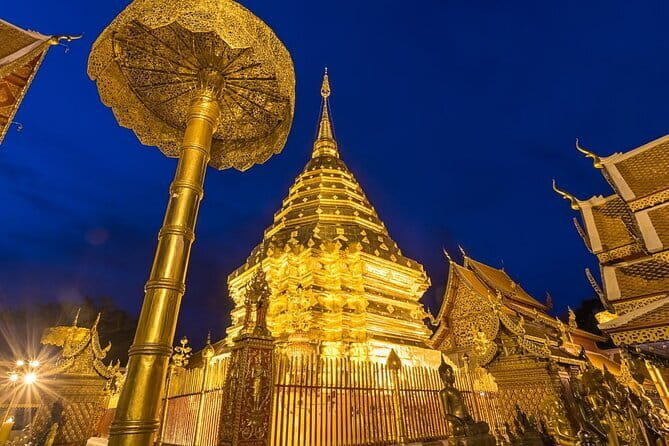 Chiang Mai Doi Suthep Temple and Wat Pha Lat Hike - Stop 2: Wat Phra That Doi Suthep and the dragon staircase