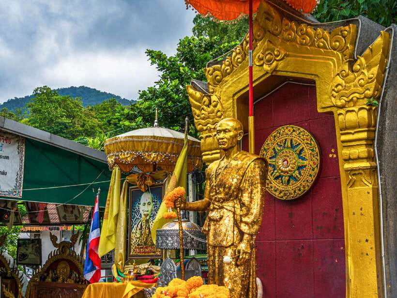Chiang Mai: Doi Suthep, Wat Umong, and Pha Lat Sunrise Tour - What You Get for $32: Value in Transport, Entry Fees, and Timing
