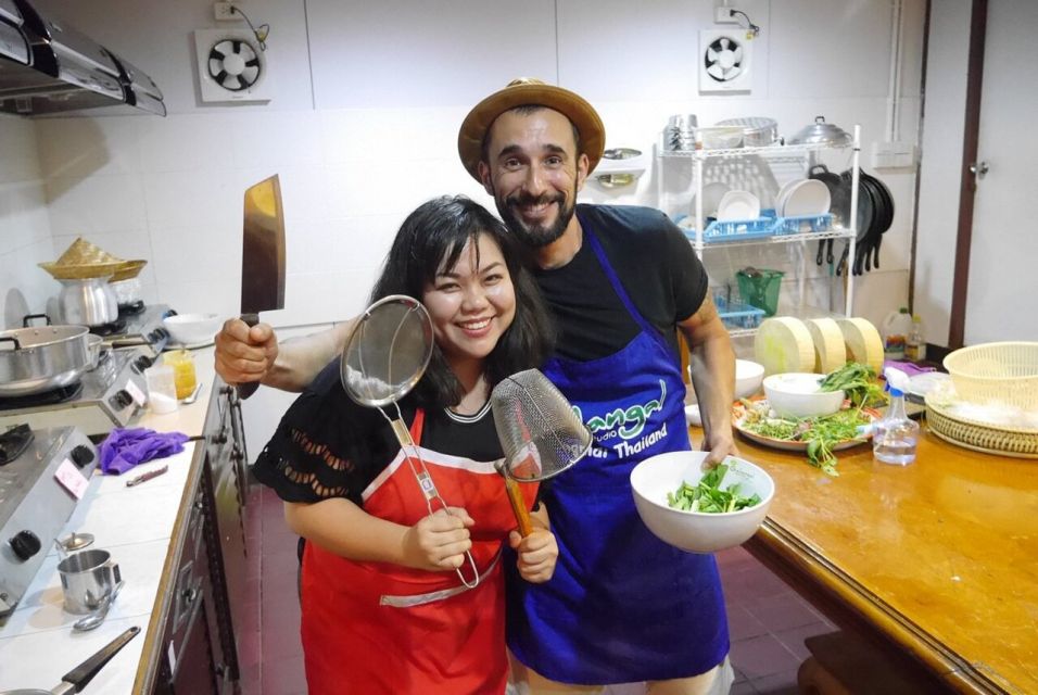 Chiang Mai: Evening Cooking Class and Local Market Visit - The Local Market Ingredient Hunt: How You Choose Flavor Like a Thai Cook