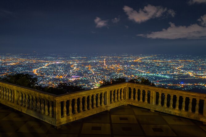 Chiang Mai: Evening Tour to Doi Suthep & Wat Pha Lat - Why this evening temple loop works so well