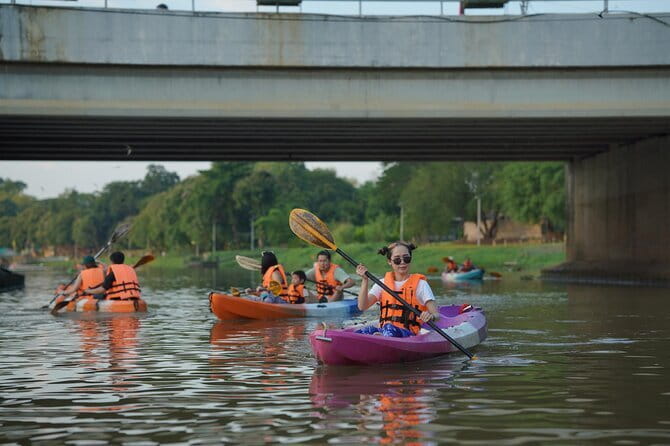 Chiang Mai: Explore Kayaking Through Mae Ping River on Sunset - From pickup at 5:00–5:30 PM to the port: the logistics that keep it simple