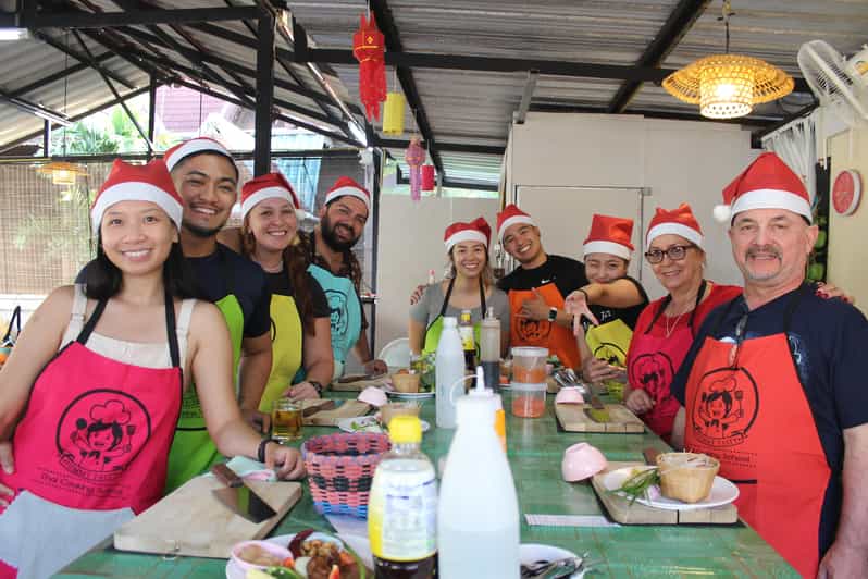 Chiang Mai: Half Day Evening Cooking Class with Market Tour - Your cooking station setup: menu choice and hands-on control