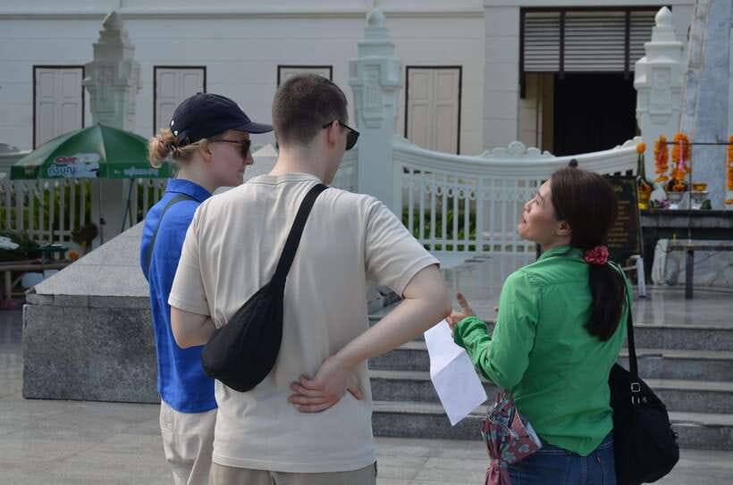 Chiang Mai: Historic Temples and City Guided Walking Tour - Wat Chiang Man (1296): why the oldest temple sets the tone