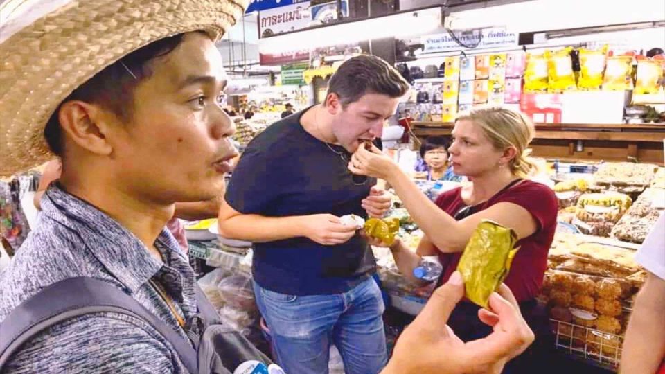 Chiang Mai: History & Mouth Watering Food Tour - Wat Chedi Luang and Lanna temple time: why the old city matters