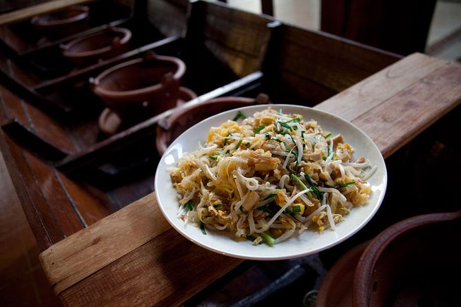 Chiang Mai Home Cooking Class with Garden Tour & Hotel Transfers - Garden tour: learning Thai herbs before you touch the stove