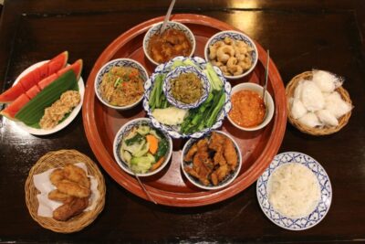 Chiang Mai: Khan Toke Traditional Meal & Dancing Performance - The bamboo-table northern Thai banquet: what you eat and how it feels