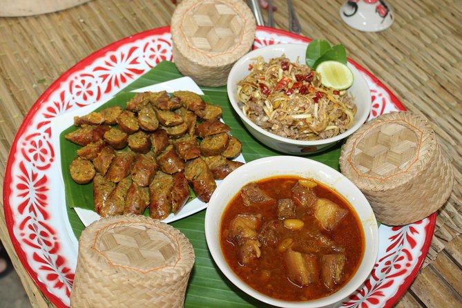 Chiang Mai Lanna Northern Thai Cooking Experience with Locals - The Day Starts With Pickup and the Local Shopping Loop