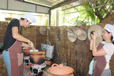 Chiang Mai Lanna Northern Thai Cooking Experience with Locals - Small-Group Size: Why Max 6 Travelers Works