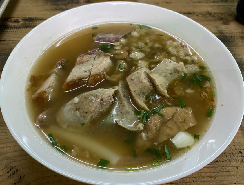 Chiang Mai: Local Food and Markets Guided Walking Tour - Starting at Khua Khaek (Chansom Memorial Bridge) and Getting Oriented