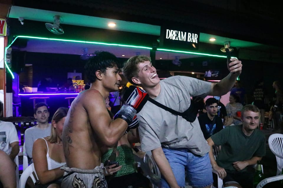 Chiang Mai: Loi kroh Muay Thai Boxing Stadium - Loi Kroh Muay Thai Stadium: The late-night Chiang Mai fight card