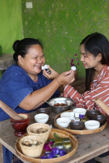 Chiang Mai : Making Herbal Ball And Inhaler - Crafting Your Personalized Herbal Inhaler (and Taking It Home)