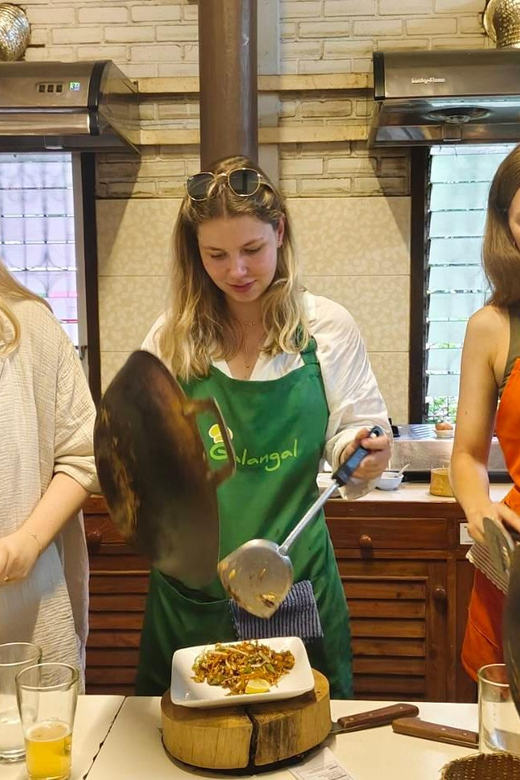 Chiang Mai: Morning Cooking Class with Market Visit - Your 6 dishes: Choose from starter, main, soup, curry paste, and dessert