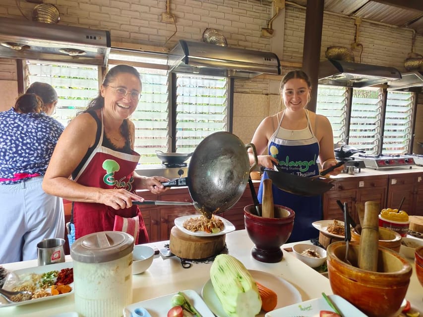 Chiang Mai: Morning Cooking Class with Market Visit - PDF recipe book: your real souvenir (and your future dinner plans)
