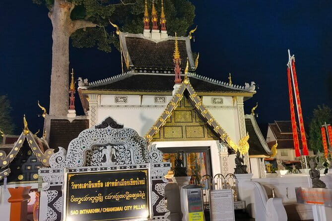 Chiang Mai Old City & Temples 3 hour Twilight Walking Tour - Stop 2: Wat Chedi Luang Varaviharn and the storytelling layer