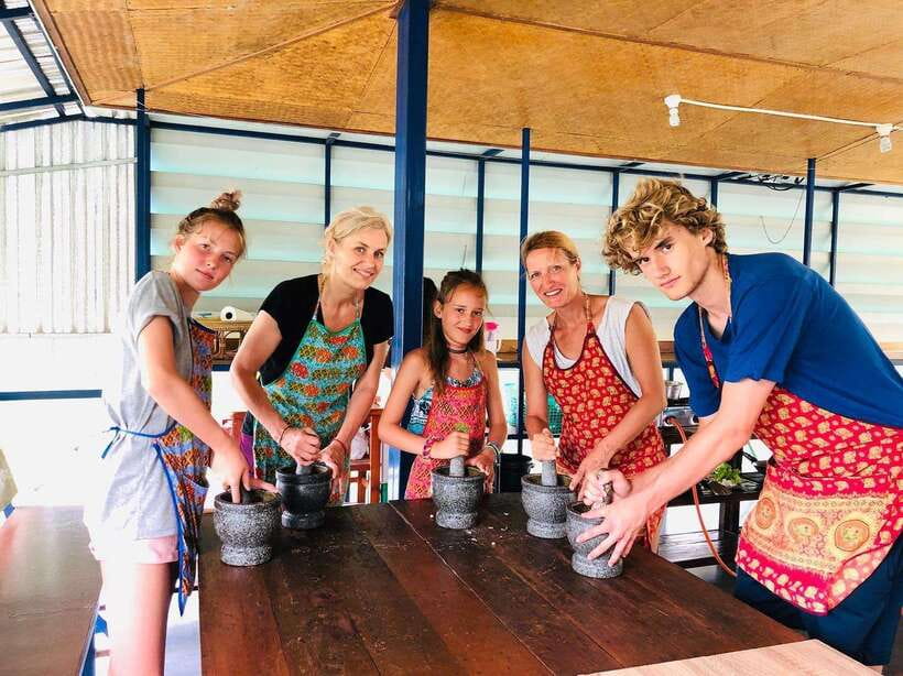Chiang Mai Organic Thai Cooking Experience - What “Thai lunch or dinner” feels like after you cook it