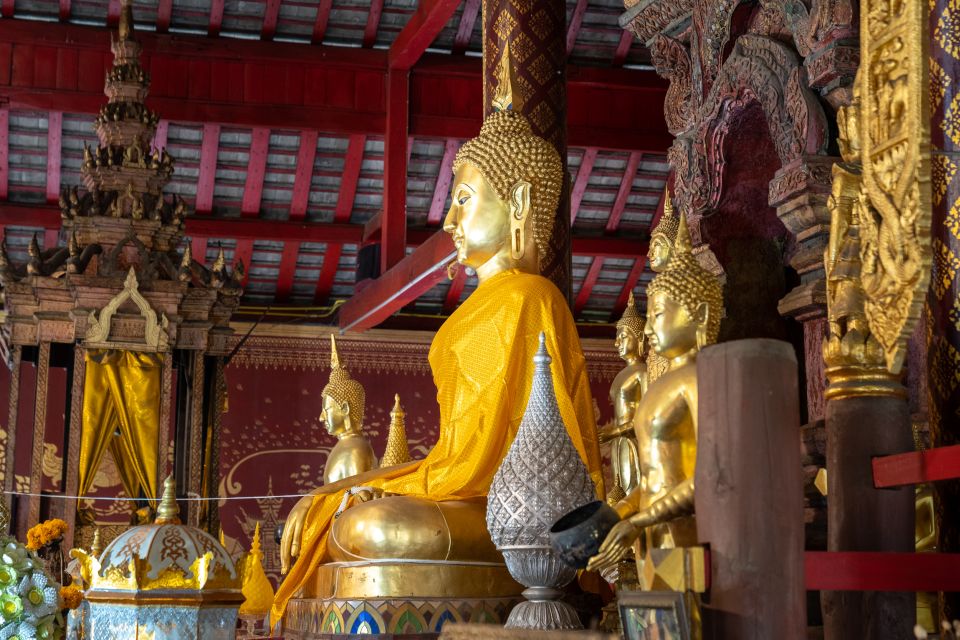 Chiang Mai: Private Historic Old City Bike Tour - Night - How Long, How Far, and What the Ride Feels Like