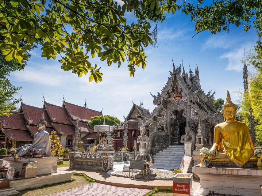 Chiang Mai: Private Tuk Tuk Tour of City Temples With Pickup - The Three Kings Monument: a photo stop with a purpose