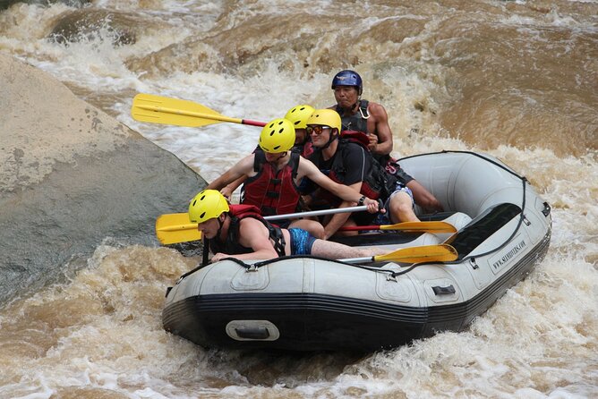 Chiang Mai Rafting in Mae Taeng River with Thai Buffet - Group Size, Pickups, and the Guide Style You’re Likely to Feel